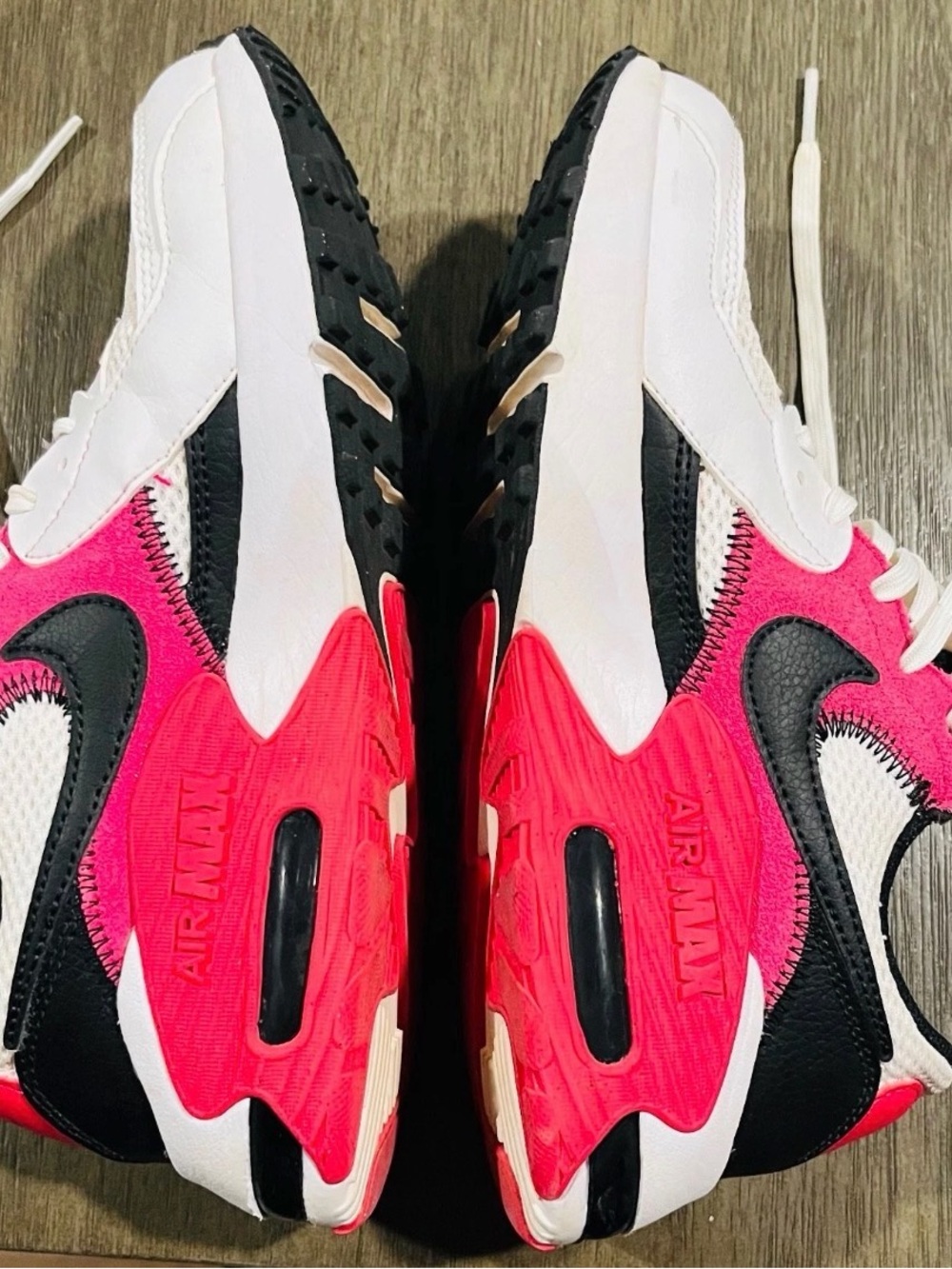 Nike Women’s Sneakers in White, Hot Pink & Black - Picture 2 of 5